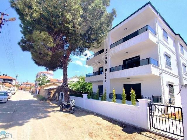 Marinadan Modern Mimari Akıllı Sistem Arakat Ferah Lüks Daireler