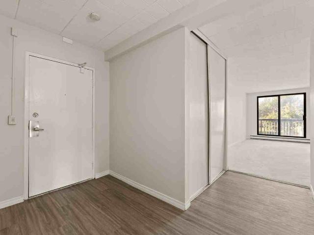 Marine Court Apartments 2 Bedroom Apartment for Rent at 3165 Russell St, Windsor, ON N9C 4E1 Sandwich