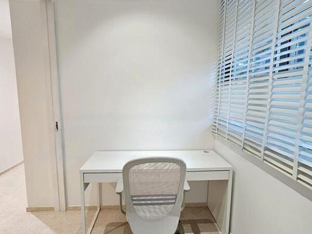 Marine Blue D15, Condominium
