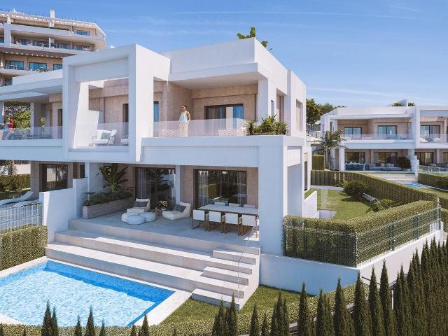 Marine Hills by Tm está situado en un entorno privilegiado a. 216m² Estepona
