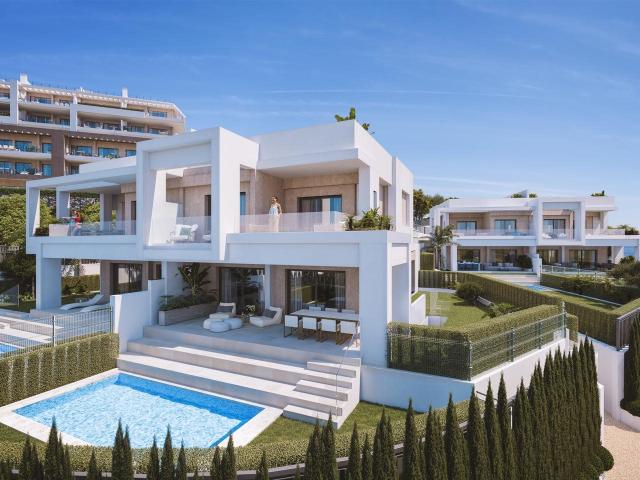 Marine Hills by Tm está situado en un entorno privilegiado a. 315m² Estepona