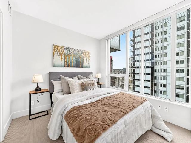 Mark on 10th:New Luxury 2 Bedroom Condo with Den,FreeParking in Downtown Calgary
