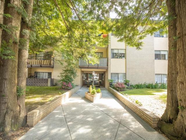 Mark Elle 1 Bedroom Apartment for Rent at 1030 14th Ave W, Vancouver, BC V6H 1P3 Fairview