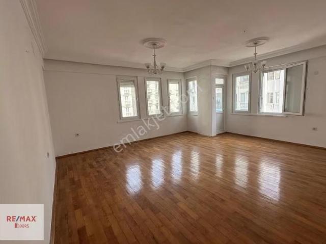 Markantalya Karşısı Geniş 3+1 Kiralık Daire