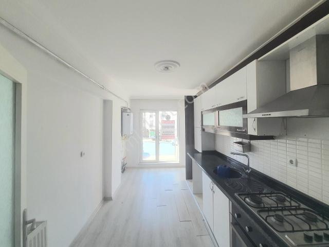 Marka/asansörlü Katta Güne Doğu Cephe Kiralık 3+1 Daire