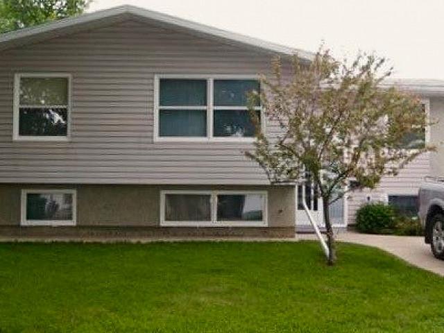 Market Mall Area. 3 Bedroom House With Suite