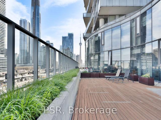 Market Wharf Lofts, #1011