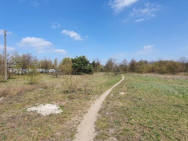 Działka inwestycyjna w Markach 4098 m² z dostępem do drogi