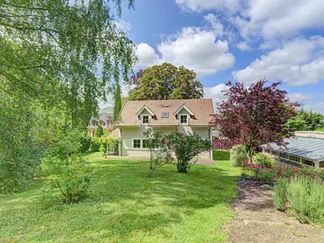 Marly le Roi 78160 Achat / Vente maison 6 pièces t6 au dernier étage terrasse