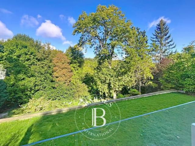 Marly le Roi, Maison 5 Chambres 205 m² en location