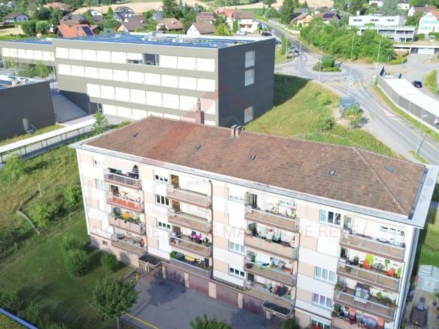 Marly – Renovierte 3,5 Zimmer Wohnung mit sonnigem Balkon und grüner Aussicht