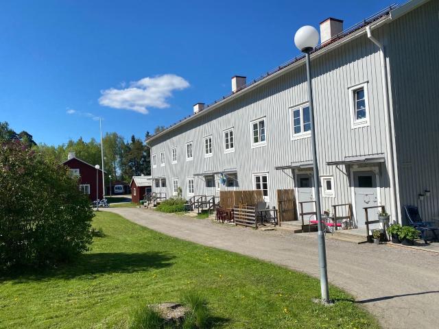 Marmaberget: Fräsch etta med uteplats 54 m² 5 285 kr