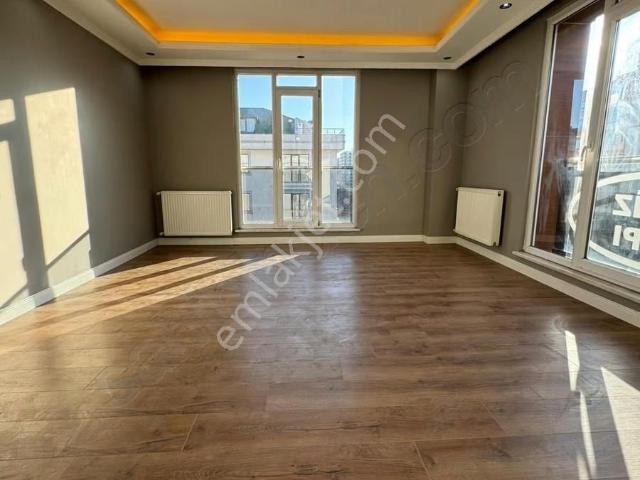 Marmara Mahallesi'nde Satılık 4+2 Dubleks Daire
