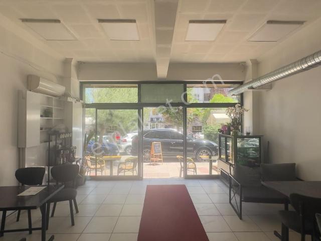 Marmara Park Yanı Merkezi Konumda 45 M2 Devren Kiralık Dükkan