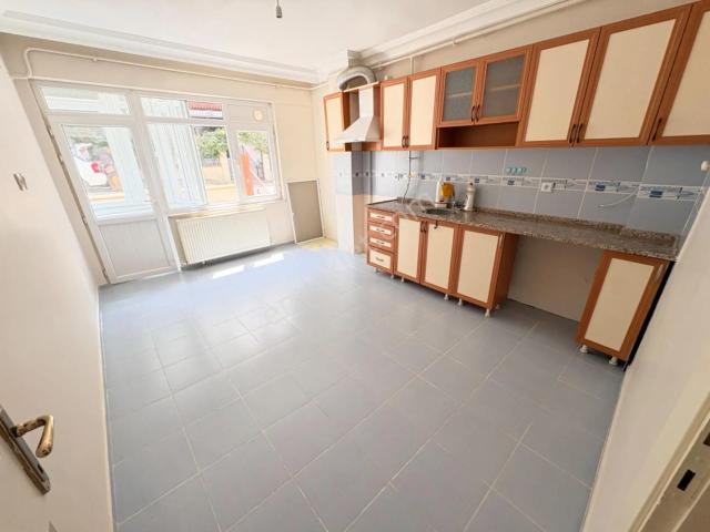 Marmara'dan Atatürk Mahallesi 3+1 Site İçerisinde Kiralık Daire