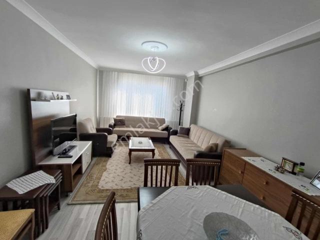 Marmaraya Yürüme Mesafesinde cadde Üzerinde Satılık 2+1 Ara Kat
