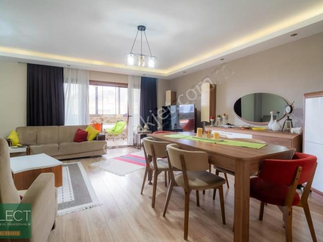 Marmaris Yaşamkent Sitesinde Bahçeli Havuzlu Satılık 3+1 Daire