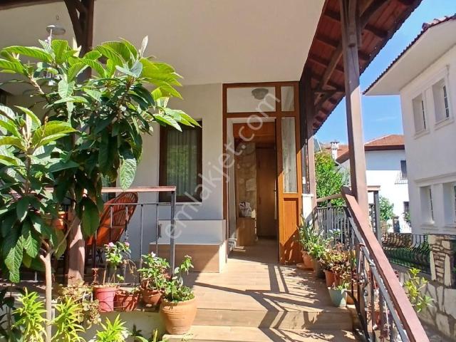 Marmaris İçmelerde Yıllık Kiralık İkiz Villa