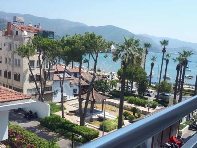 Marmaris Merkezde 4+1 Deniz Manzaralı Eşyalı Kiralık Daire