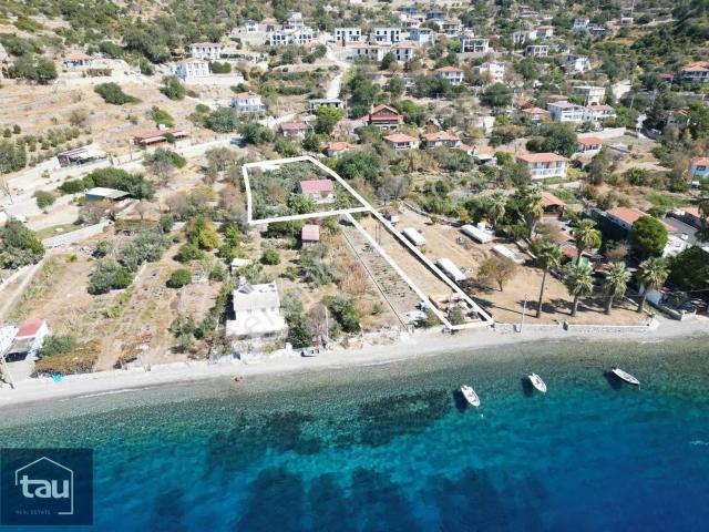 Marmaris Söğüt'te Denize Sıfır 2,100 M2 Arsa Müstakil Satılık Ev
