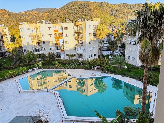 Marmaris'te Havuzlu Site İçinde Kiralık 3+1 Kapalı Mutfak Daire