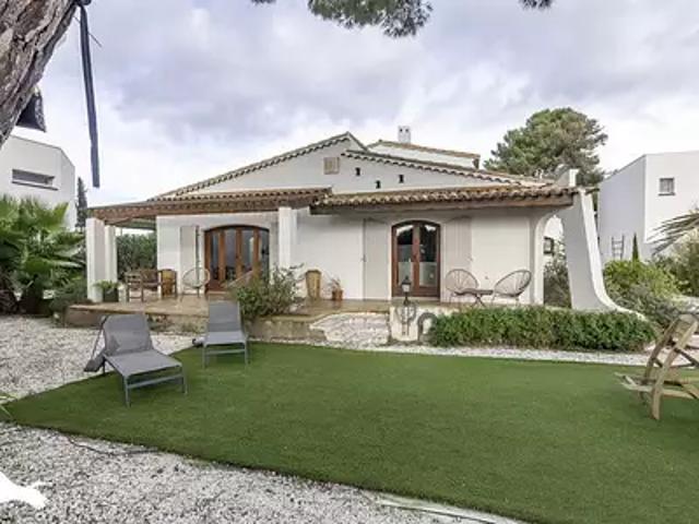 Marseillan 34340 Achat / Vente maison 4 pièces t4 au dernier étage parking