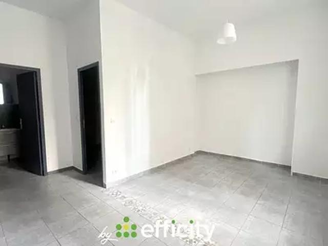 Marseille 3ème 13003 Achat / Vente appartement 3 pièces t3 cave