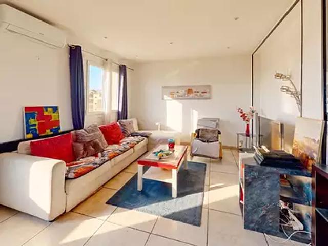 Marseille 10ème 13010 Achat / Vente appartement 3 pièces t3 au dernier étage terrasse