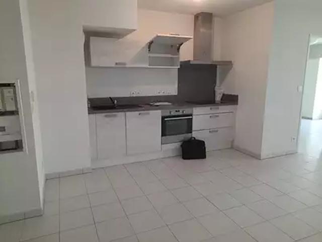 Marseille 10ème 13010 Location appartement 2 pièces t2 parking