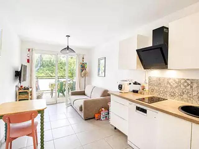 Marseille 11ème 13011 Achat / Vente appartement 2 pièces t2 jardin terrasse