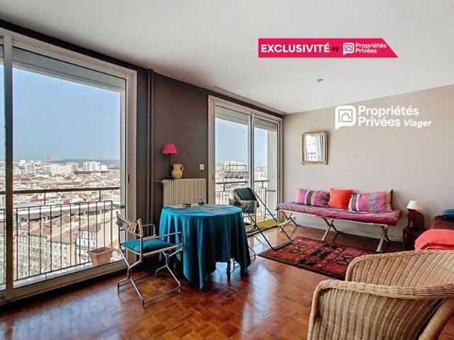 Marseille 13001 BOURSE VIEUX PORT Exclusivité VIAGER OCCUPE STUDIO ETAGE ELEVE et VUE IMPRENABLE