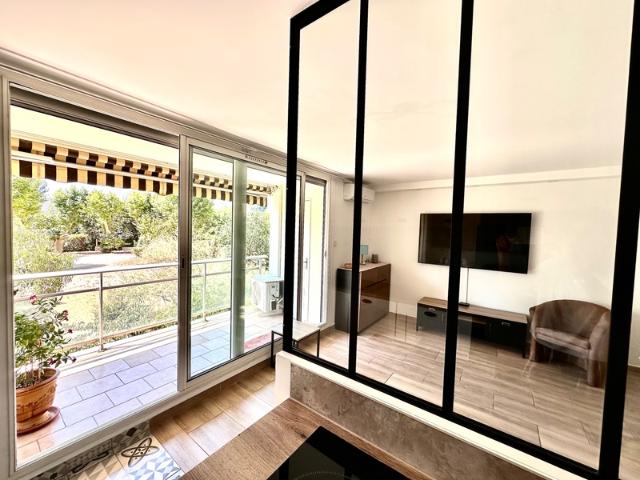 Marseille 13ᵉ, Saint Mitre, T4 de 80m2 entièrement refait à neuf avec terrasse, balcon et vue sur Parc Arboré