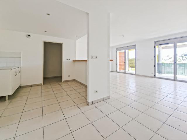 Marseille 15 Location Appartement 13