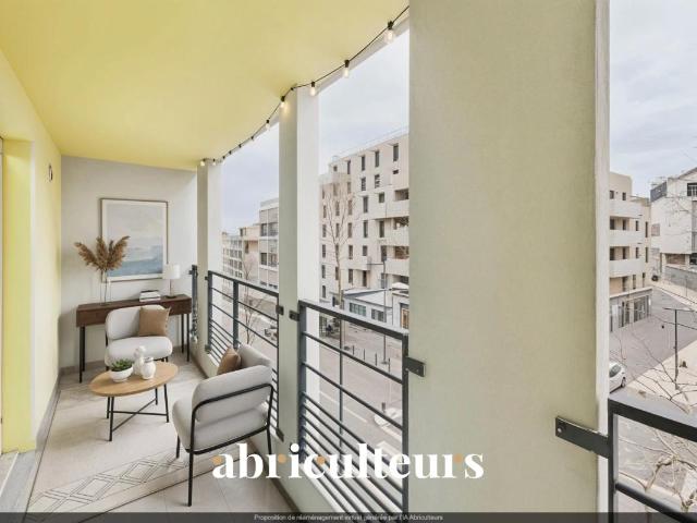 Marseille 1er: T2 avec terrasse sans vis à vis, à 2 pas de la Gare Saint Charles