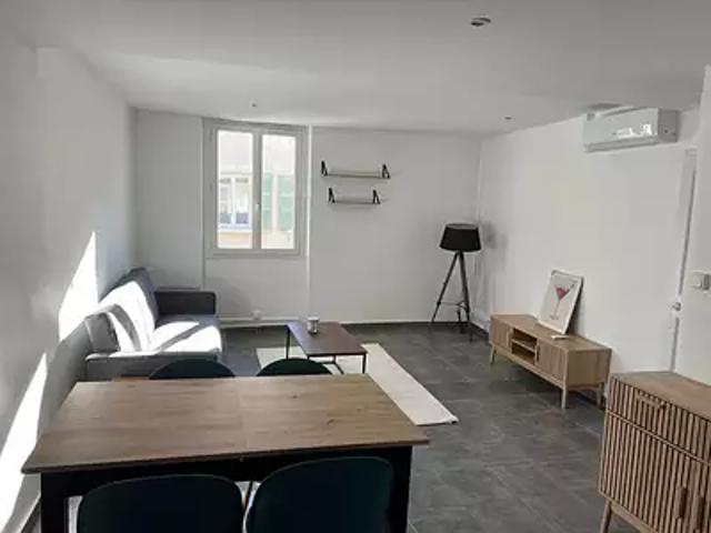 Marseille 1er 13001 Location appartement 2 pièces t2