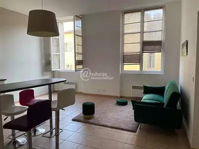Marseille 1er 13001 Location appartement 3 pièces t3