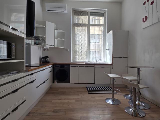 MARSEILLE 1ER 13001 RUE FORT NOTRE DAME SUPERBE LOFT D