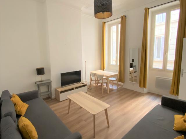 Marseille 2 Location Appartement 13