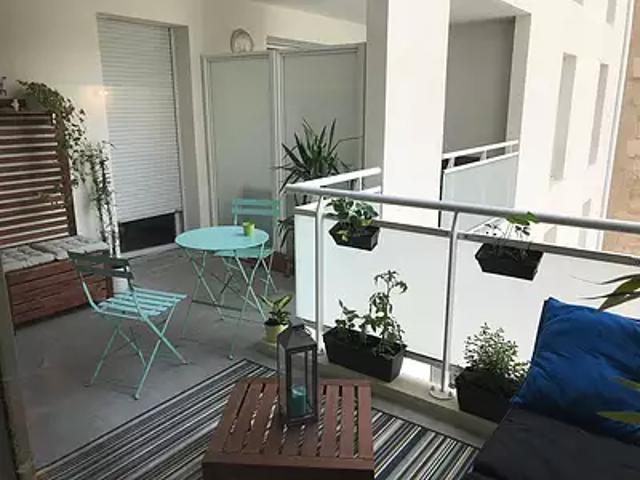 Marseille 2ème 13002 Location appartement 2 pièces t2 terrasse