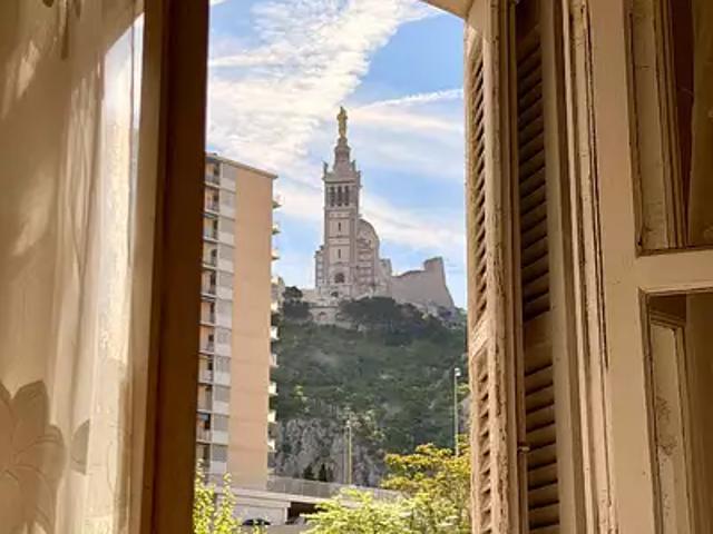 Marseille 7ème 13007 Achat / Vente appartement 3 pièces t3 cave