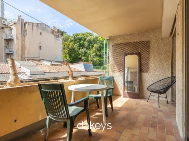 MARSEILLE 7ÈME – T1 AVEC GRANDE TERRASSE PLEIN SUD