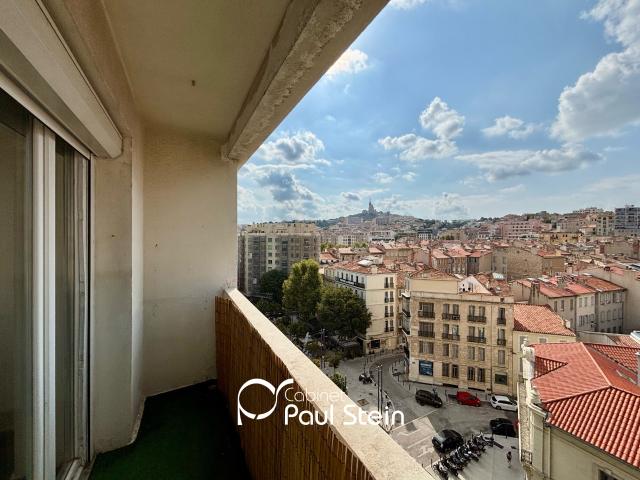 MARSEILLE 7EME T2 RENOVE QUARTIER PHARO BALCON