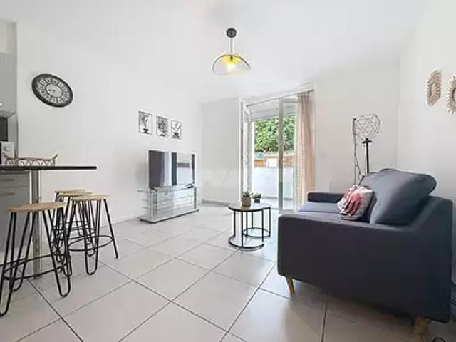 Marseille 4ème 13004 Location appartement 3 pièces t3 terrasse