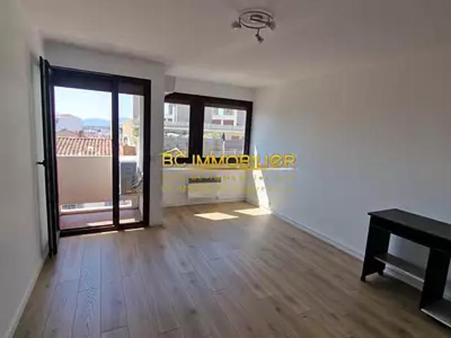 Marseille 5ème 13005 Location appartement 1 pièce t1