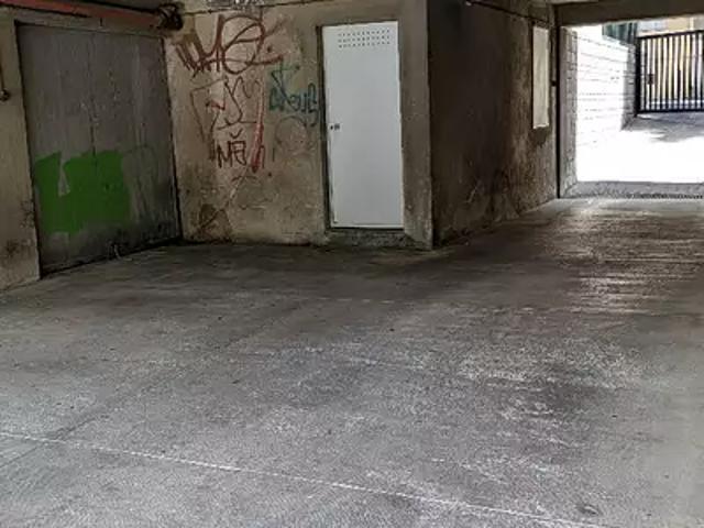 Marseille 5ème 13005 Location parking au dernier étage