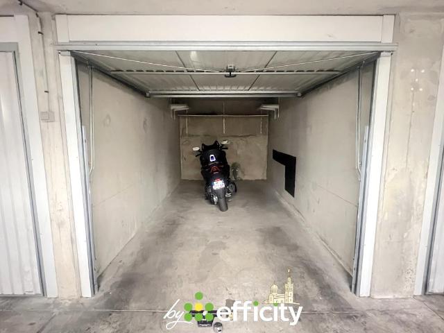 Marseille 8 Vente Parking / Garage 13