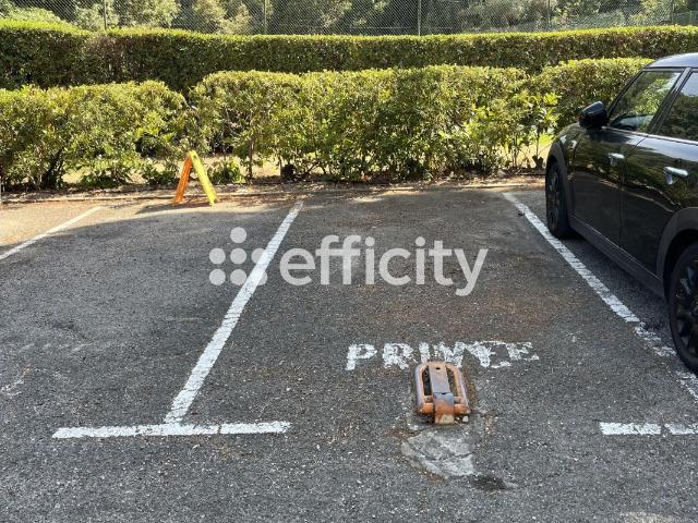 Marseille 8 Vente Parking / Garage 13
