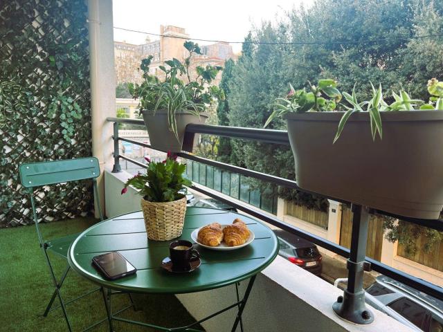 Marseille 8 Location Appartement 13