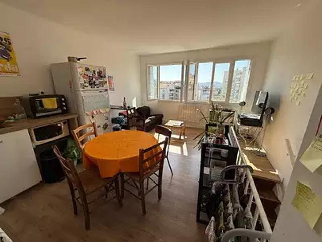 Marseille 8ème 13008 Achat / Vente appartement 4 pièces t4