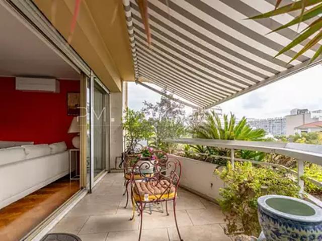 Marseille 8ème 13008 Achat / Vente appartement 5 pièces t5